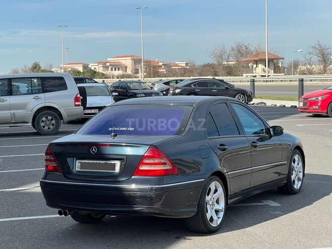 Mercedes C 200 2002, 338,000 km - 2.0 l - Bakı