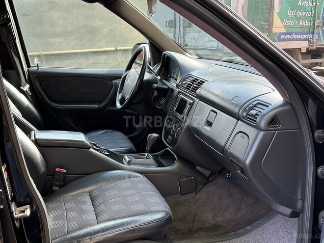 Mercedes ML 320 2001, 225,000 km - 3.2 l - Bakı