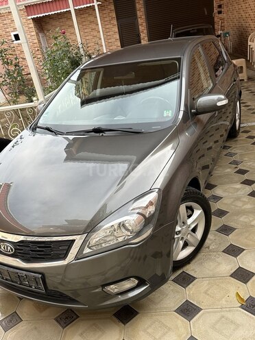 Kia Ceed 2009, 197,000 km - 1.4 l - Bakı