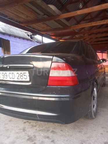Opel Vectra 1997, 283,000 km - 1.8 l - Zaqatala