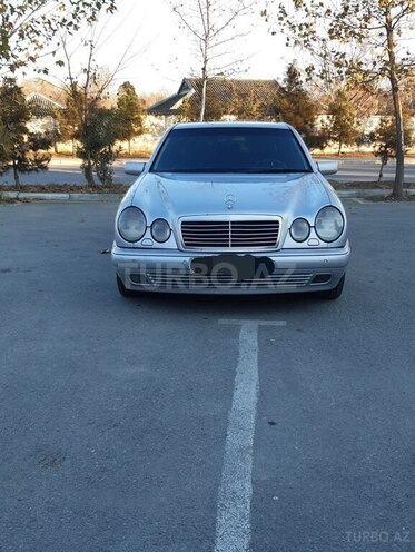 Mercedes E 240 1999, 572,000 km - 2.4 l - Mingəçevir