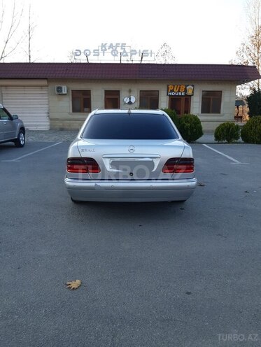 Mercedes E 240 1999, 572,000 km - 2.4 l - Mingəçevir