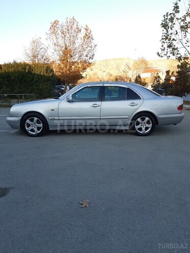 Mercedes E 240 1999, 572,000 km - 2.4 l - Mingəçevir