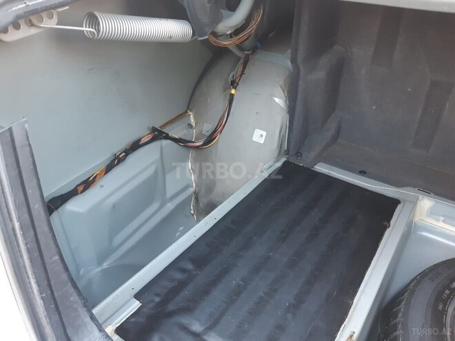 Mercedes E 240 1999, 572,000 km - 2.4 l - Mingəçevir
