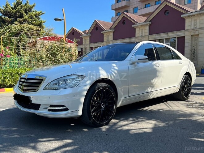Mercedes S 500 2010, 186,542 km - 4.7 l - Bakı