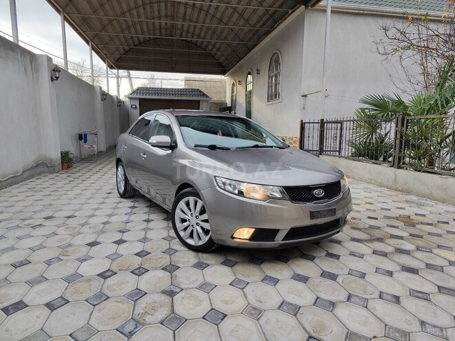 Kia Cerato 2009, 280,000 km - 2.0 l - Bərdə