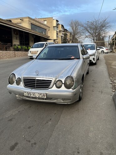 Mercedes E 200 2002, 99,990 km - 2.0 l - Bakı