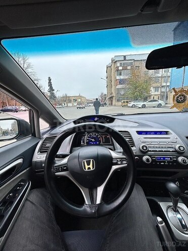 Honda Civic 2009, 300,000 km - 1.3 l - Gəncə