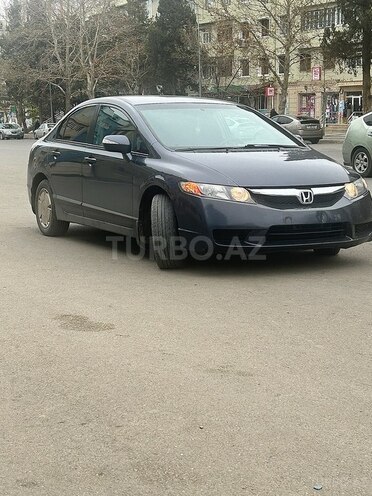 Honda Civic 2009, 300,000 km - 1.3 l - Gəncə