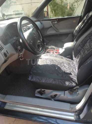 Mercedes E 220 1999, 500,000 km - 2.2 л - Bakı
