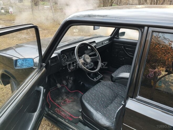 LADA (VAZ) 2107 2010, 100,000 km - 1.6 l - Qax