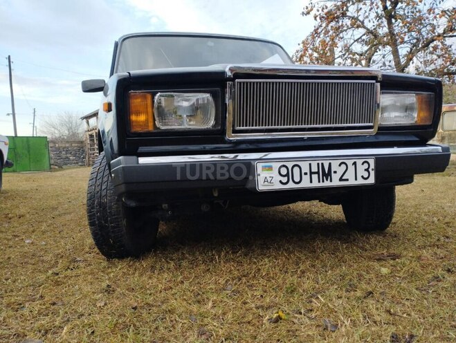 LADA (VAZ) 2107 2010, 100,000 km - 1.6 l - Qax