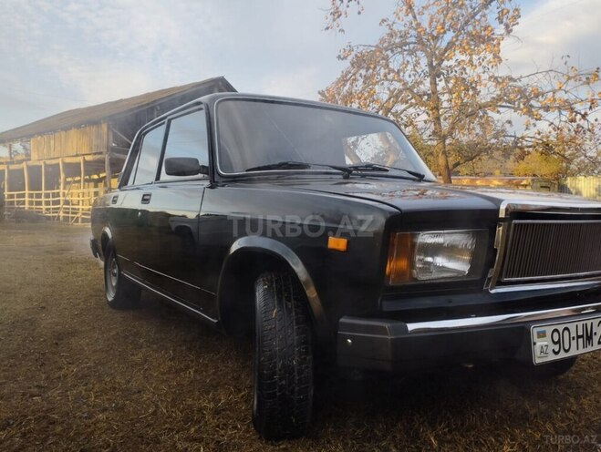 LADA (VAZ) 2107 2010, 100,000 km - 1.6 l - Qax