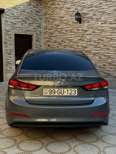Hyundai Elantra 2015, 165,000 km - 1.6 л - Bakı