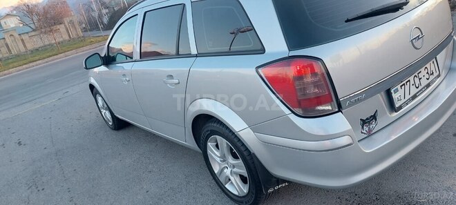 Opel Astra 2009, 235,450 km - 1.3 l - Bakı