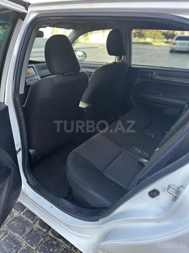 Toyota Corolla 2015, 207,000 km - 1.5 л - Bakı