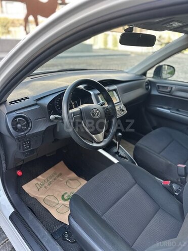 Toyota Corolla 2015, 207,000 km - 1.5 л - Bakı