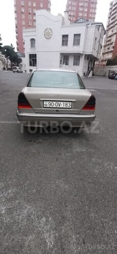 Mercedes C 230 1998, 420,000 km - 2.3 l - Bakı