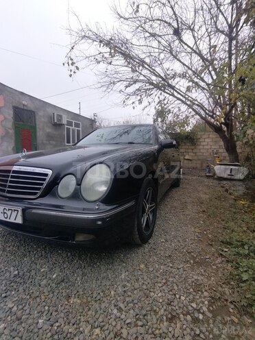 Mercedes E 240 2001, 211,000 km - 2.6 l - Ağdam