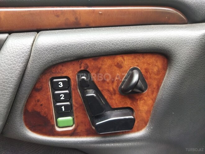 Mercedes E 240 2001, 211,000 km - 2.6 l - Ağdam