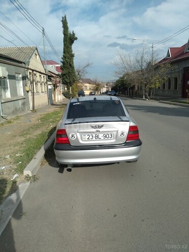 Opel Vectra 1995, 202,020 km - 2.0 l - Gəncə