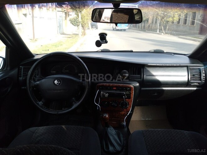 Opel Vectra 1995, 202,020 km - 2.0 l - Gəncə