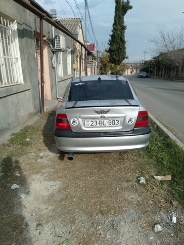 Opel Vectra 1995, 202,020 km - 2.0 l - Gəncə