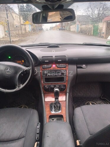 Mercedes C 180 2002, 348,000 km - 1.8 л - Bakı