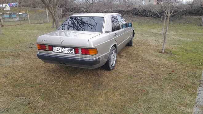 Mercedes 190 1990, 398,764 km - 2.0 л - Oğuz