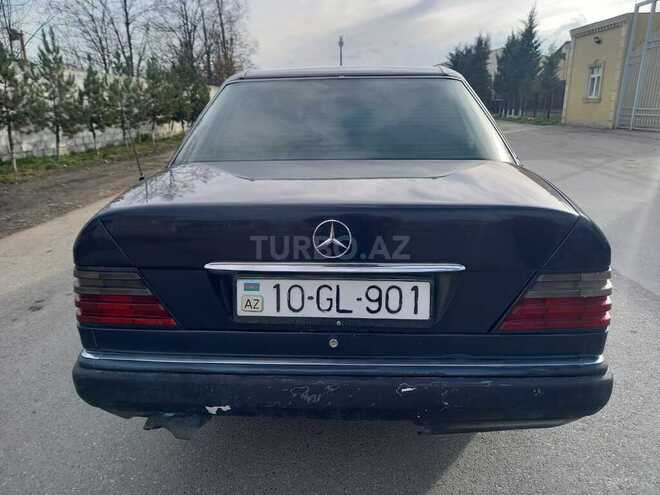 Mercedes E 200 1995, 224,000 km - 2.0 l - Quba