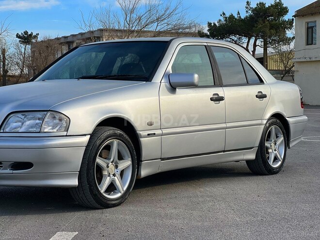 Mercedes C 220 1998, 330,434 km - 2.2 l - Sumqayıt