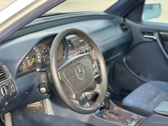 Mercedes C 220 1998, 330,434 km - 2.2 l - Sumqayıt