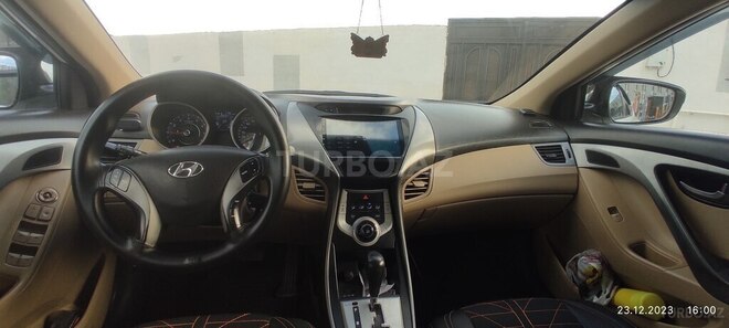 Hyundai Elantra 2011, 260,000 km - 1.6 л - Bakı