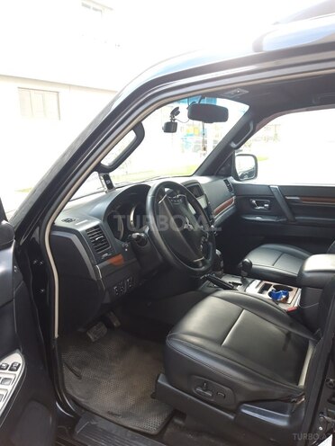 Mitsubishi Pajero 2007, 251,000 km - 3.2 л - Bakı