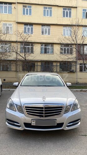 Mercedes E 220 2011, 243,000 km - 2.2 l - Bakı