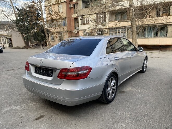 Mercedes E 220 2011, 243,000 km - 2.2 l - Bakı