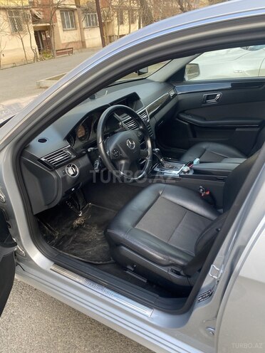 Mercedes E 220 2011, 243,000 km - 2.2 l - Bakı