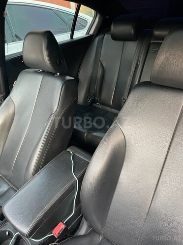 Volkswagen Passat 2010, 250,000 km - 2.0 л - Bakı