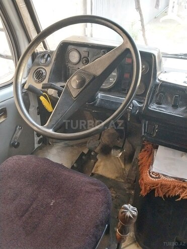 Mercedes 208 D 1994, 150,000 km - 2.3 л - Yevlax