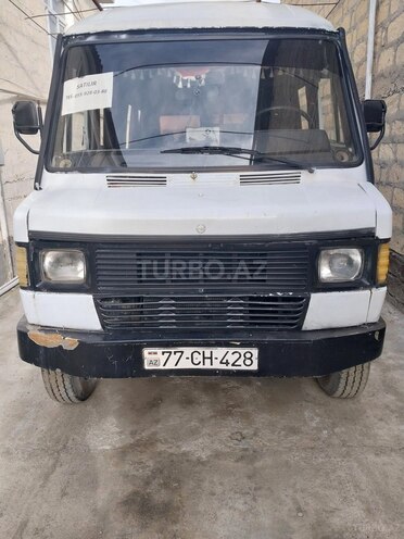 Mercedes 208 D 1994, 150,000 km - 2.3 л - Yevlax