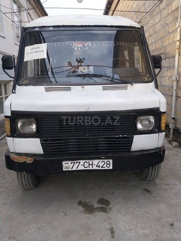 Mercedes 208 D 1994, 150,000 km - 2.3 л - Yevlax
