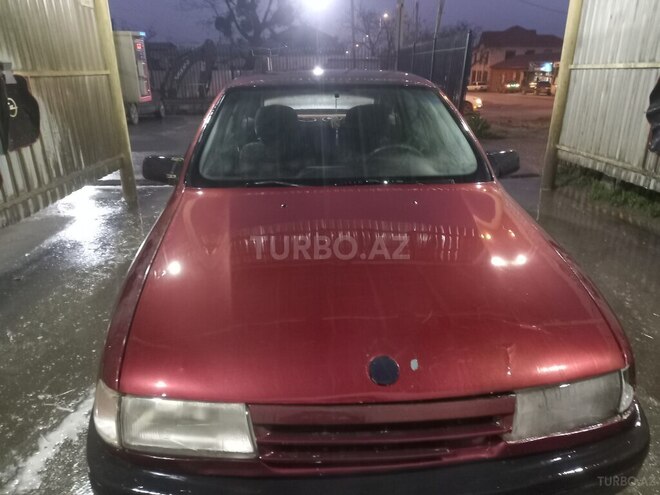 Opel Vectra 1992, 447,567 km - 1.8 l - Quba