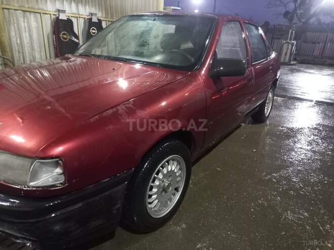 Opel Vectra 1992, 447,567 km - 1.8 l - Quba