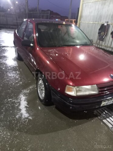 Opel Vectra 1992, 447,567 km - 1.8 l - Quba