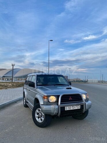 Mitsubishi Pajero 1997, 592,000 km - 2.8 л - Bakı