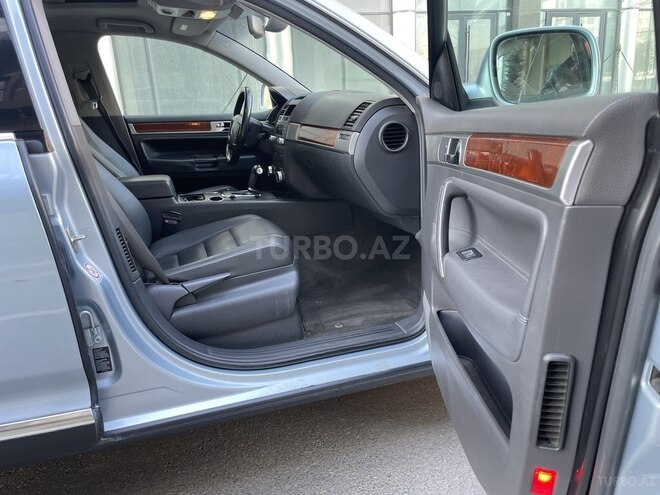 Volkswagen Touareg 2003, 208,000 km - 3.2 l - Bakı
