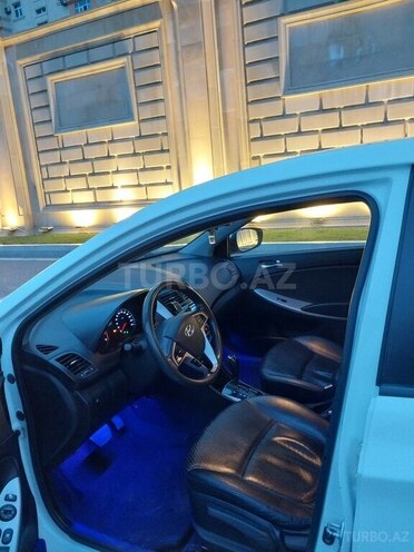 Hyundai Accent 2011, 202,000 km - 1.6 l - Bakı