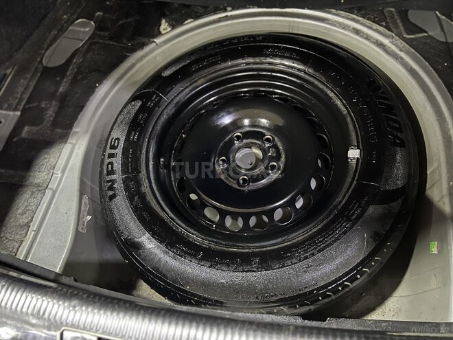 Volkswagen Passat 2004, 338,000 km - 1.8 l - Sumqayıt