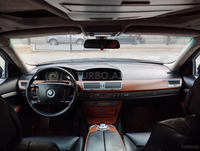 BMW 745 2004, 321,568 km - 4.4 l - Bakı