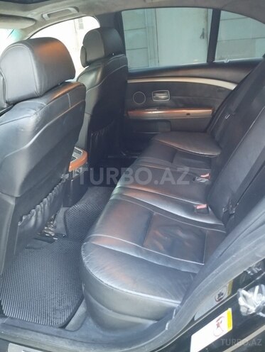 BMW 745 2004, 321,568 km - 4.4 l - Bakı